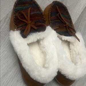 Sonoma Brown and Multicolor Women's Slippers